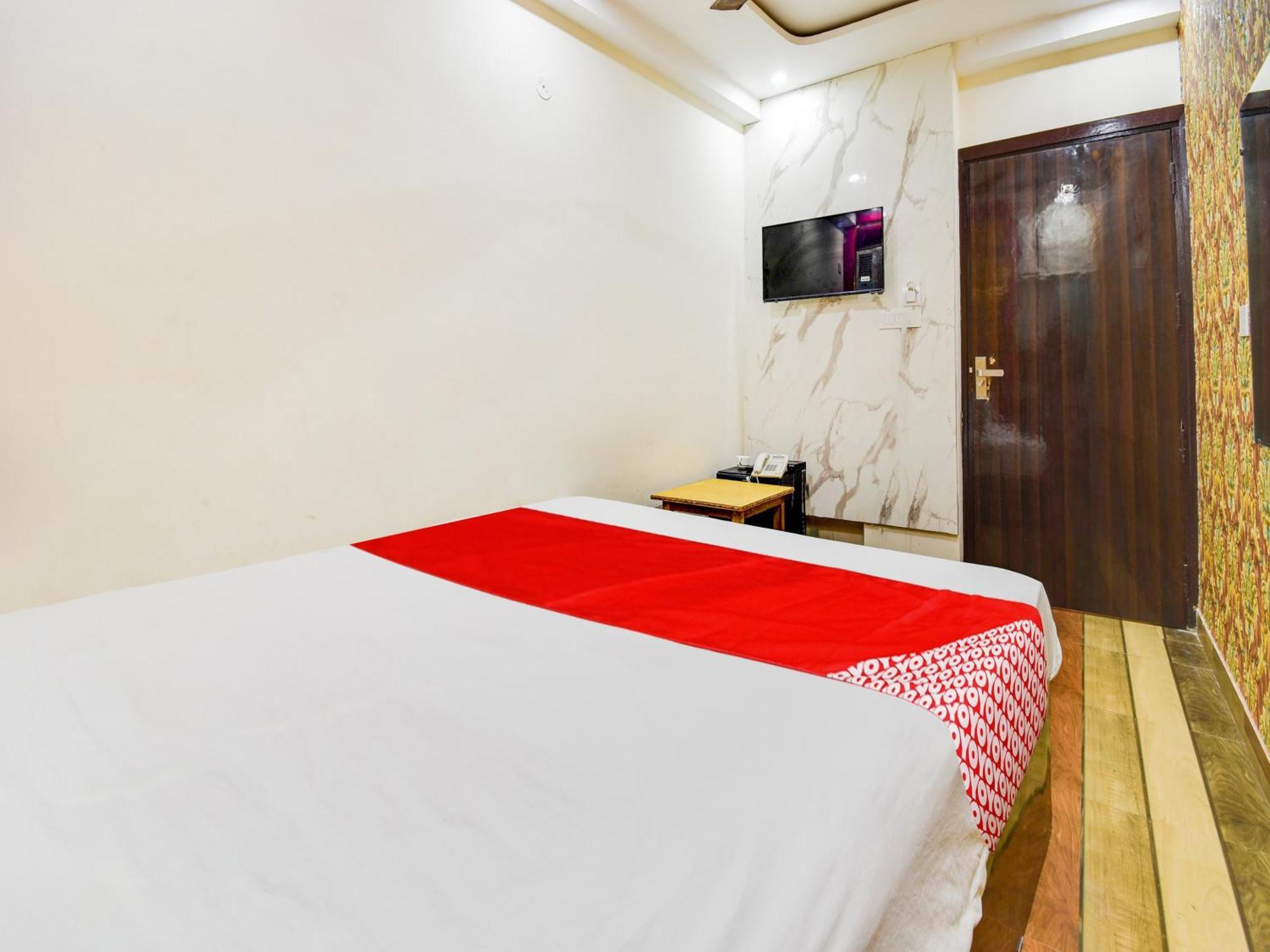 Hotel O Double Rr New Delhi Bagian luar foto