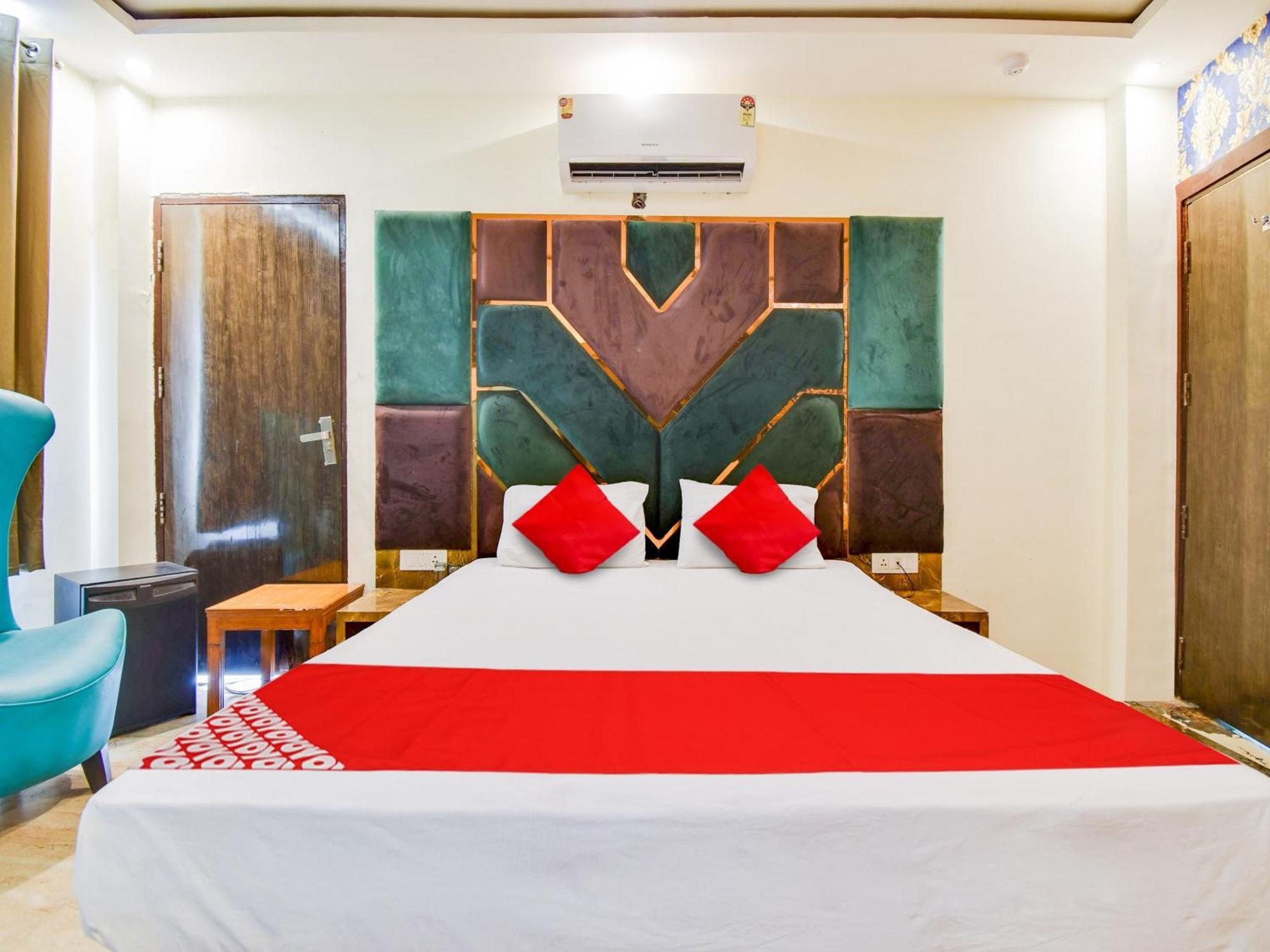 Hotel O Double Rr New Delhi Bagian luar foto
