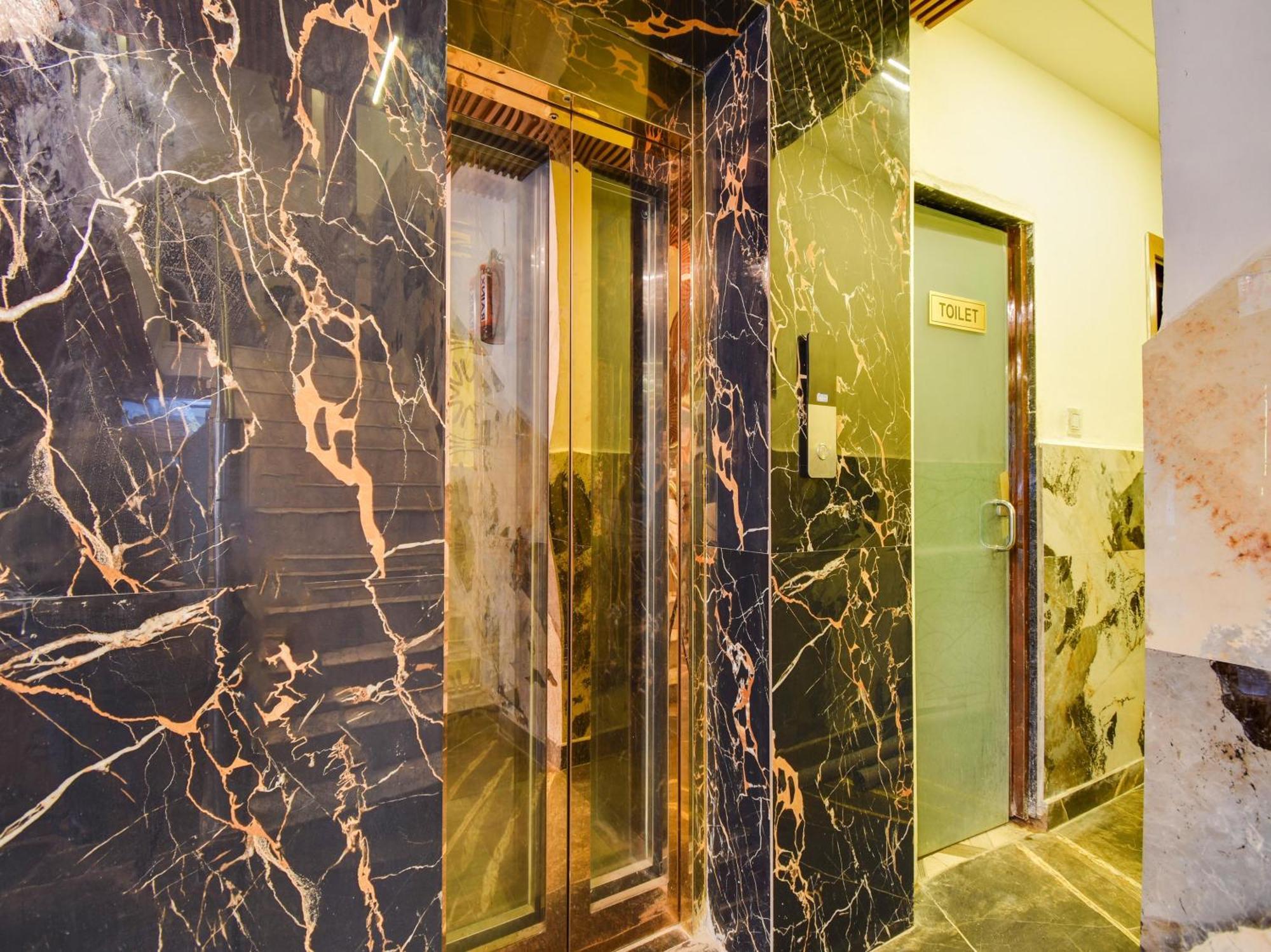 Hotel O Double Rr New Delhi Bagian luar foto